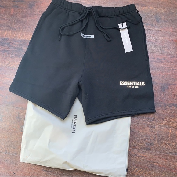 🔥HOST PICK🔥 NWT Fear of God Essentials Black Sweat Shorts - Picture 3 of 5